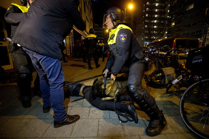Полиция разогнала протурецкий митинг в Роттердаме