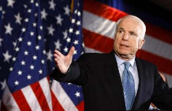 Джон Маккейн обещает военную помощь Украине