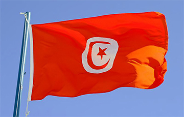 В Тунисе выбирают президента из двух аутсайдеров