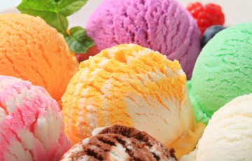 Фотофакт: на гомельском мороженом написали «Жыве Беларусь!»