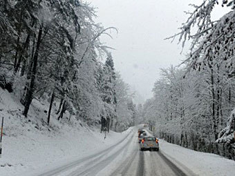 Запад Австрии заблокирован из-за сильных снегопадов