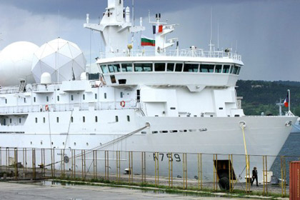 Разведывательный корабль ВМС Франции покинул Черное море
