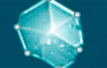 Ученые нашли на нашей планете внеземной тип кристаллов
