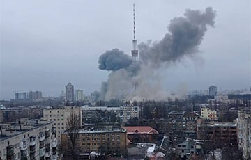 В Киеве обстреляли телевышку