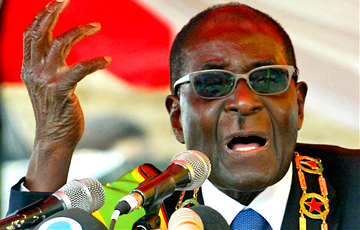 Экс-диктатор Зимбабве уже не может ходить