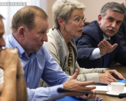Контактная группа по Украине провела срочную встречу в Киеве