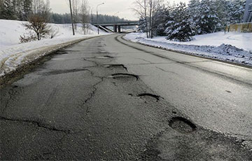 «Ездить невозможно»: Что стало с дорогами в Минске после морозов