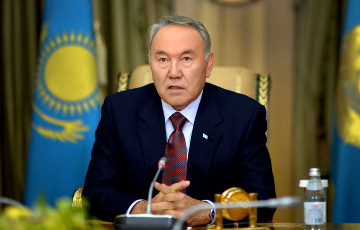 Назарбаев рассказал, как помогал бежать Бакиеву из Кыргызстана в Беларусь