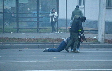 Фашисты Караева использовали и светошумовые гранаты прямо возле роддома в Минске
