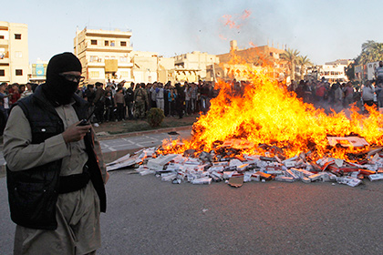 Боевики «Исламского государства» начали пороть торговцев сигаретами
