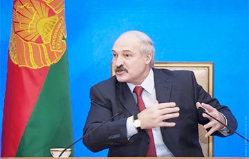Лукашенко как страус: голова в песке, страна в тоске