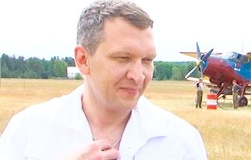 В День медика врач из Гродно совершил прыжок с парашютом