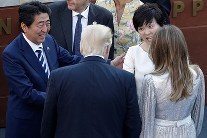 Не желавшая говорить с Трампом жена Синдзо Абэ «забыла» английский