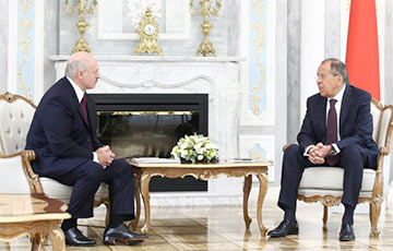 Лукашенко встретился в Минске с Сергеем Лавровым