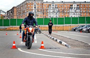 Экзамен на мотоциклетные права будут принимать по-новому