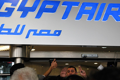 В EgyptAir сообщили о начале переговоров властей Кипра с захватившим самолет