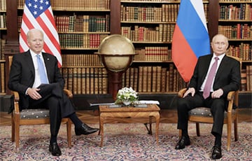 Джо Байден: Россия в очень сложной ситуации, ее давит Китай