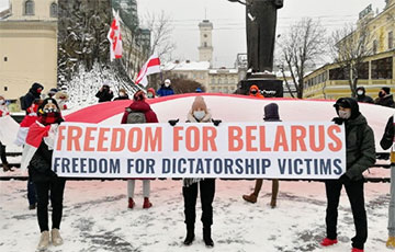 Акция солидарности с белорусами прошла во Львове